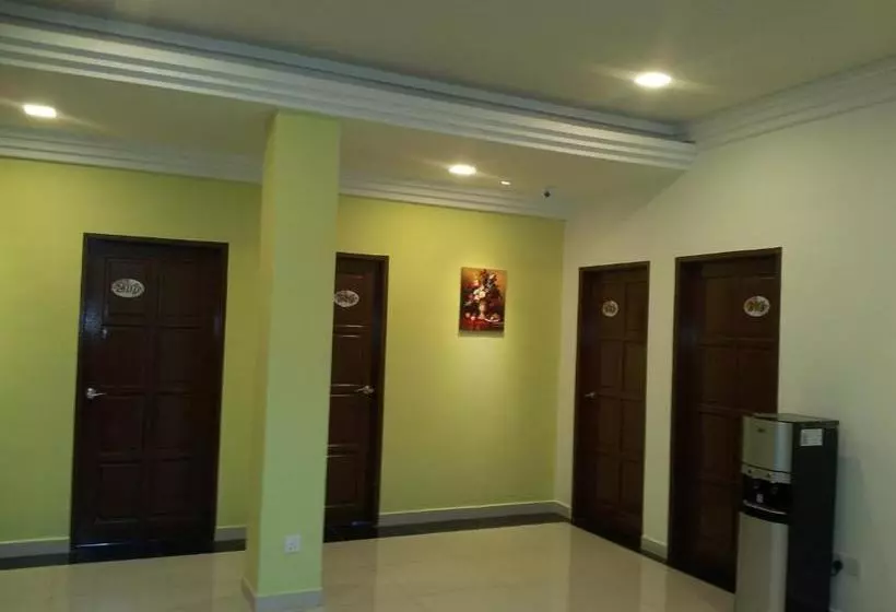 ペンション Sam Jade Guest House