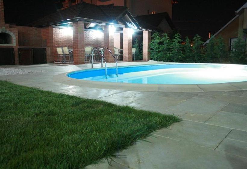 پانسیون Sunrise Villa