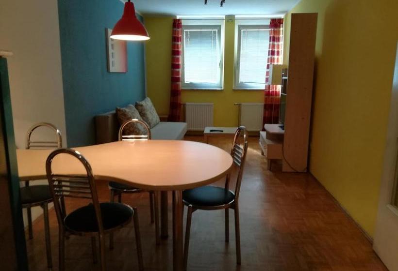 پانسیون Anna House