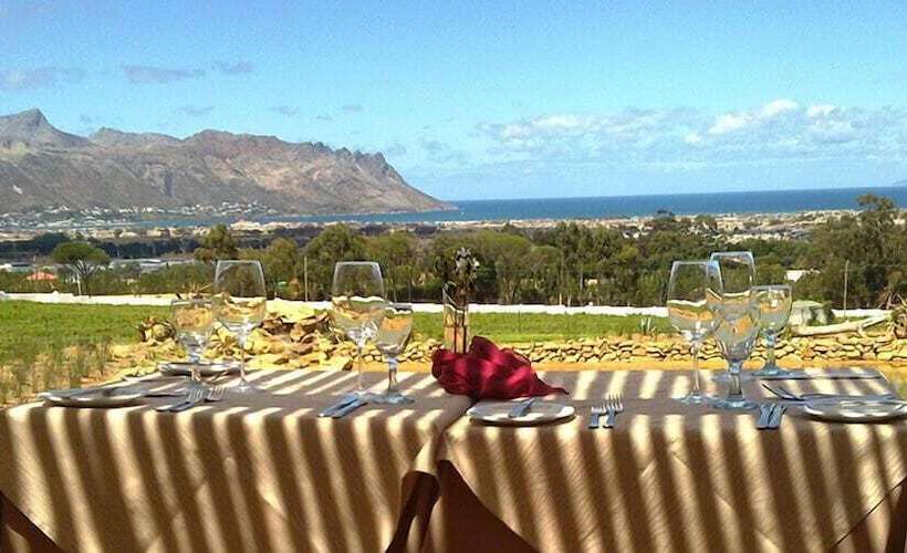 펜션 Capelands Wine Farm