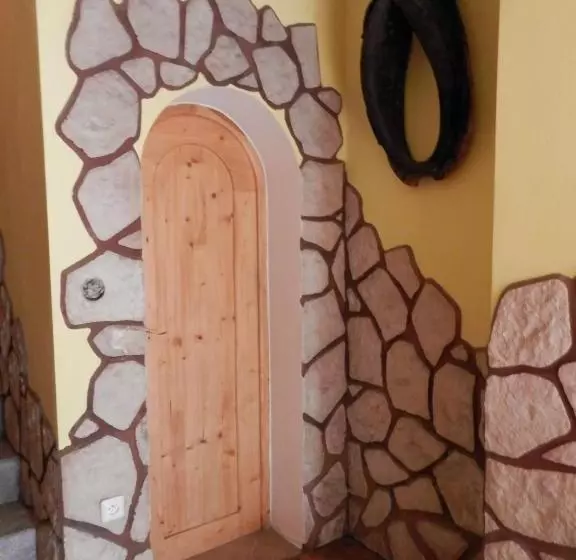 Majatalo Penzion Apartmány Bečov