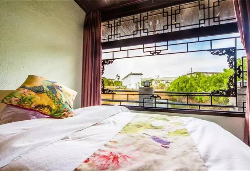 ペンション Lijiang Taoyuan Inn