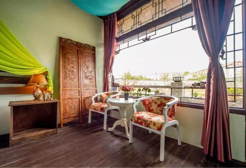 ペンション Lijiang Taoyuan Inn