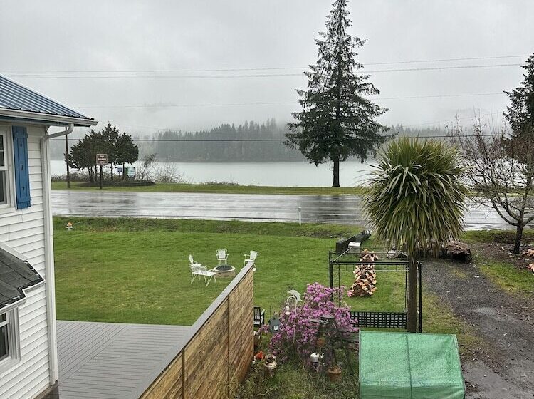 Общежитие Foster Lake Inn