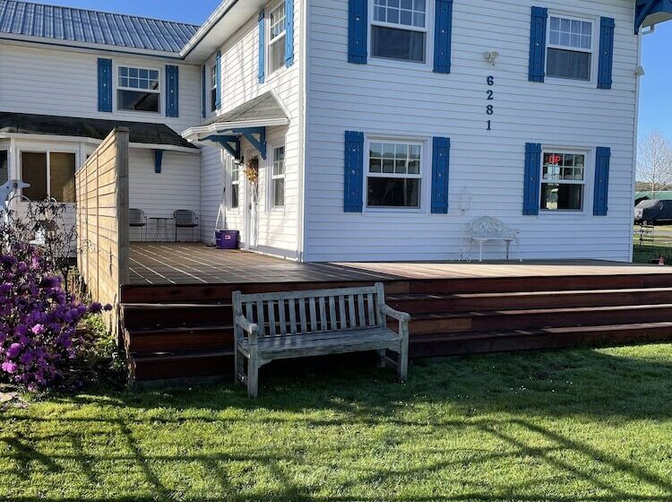 Общежитие Foster Lake Inn