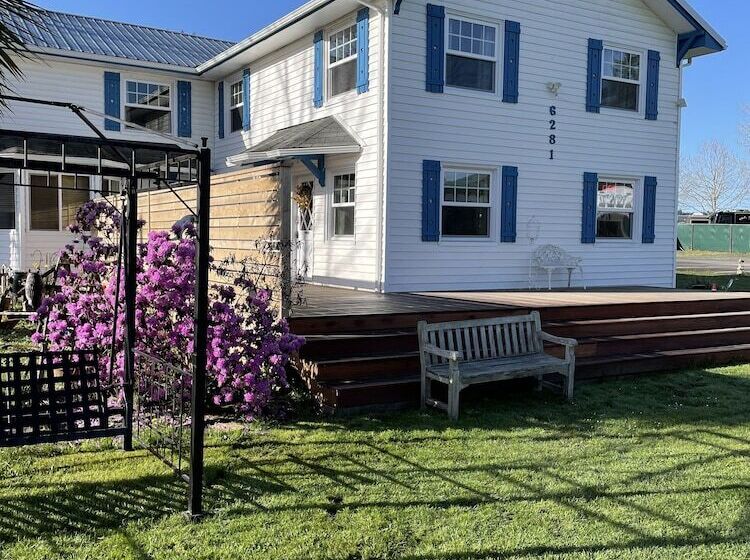 Общежитие Foster Lake Inn