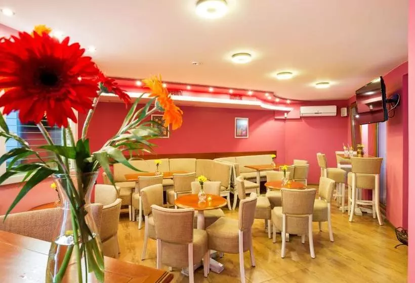 Aparthotel Prostor