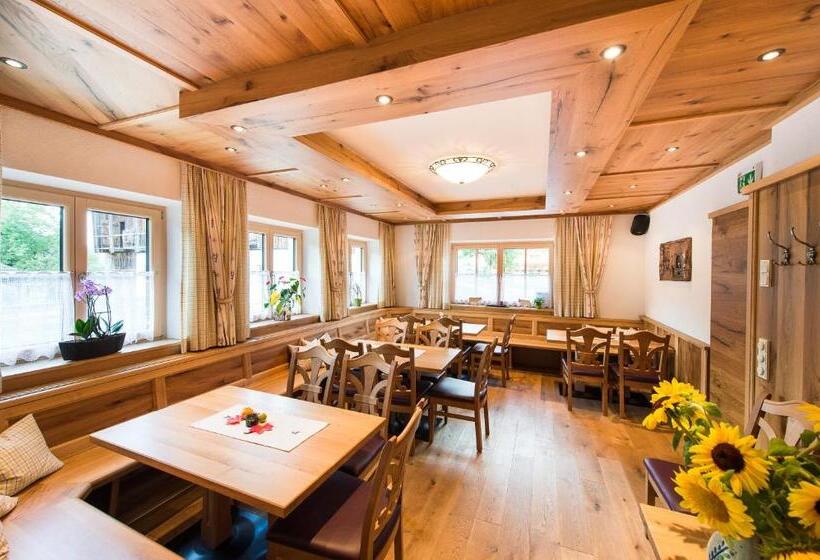 فندق Gasthof Erbhof Anderlhof