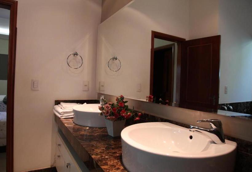 پانسیون Pousada Shangrila Rp