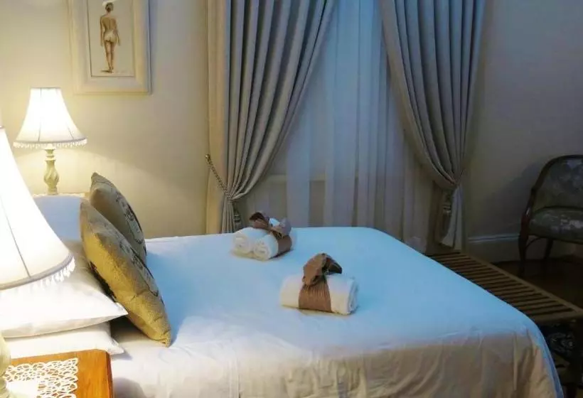 Majatalo Villa Ora Guesthouse