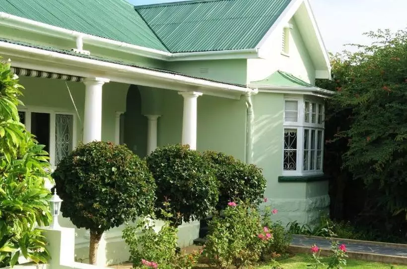 Majatalo Villa Ora Guesthouse