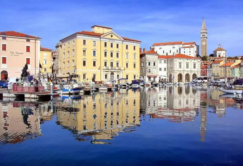 پانسیون Villa Tollazzi
