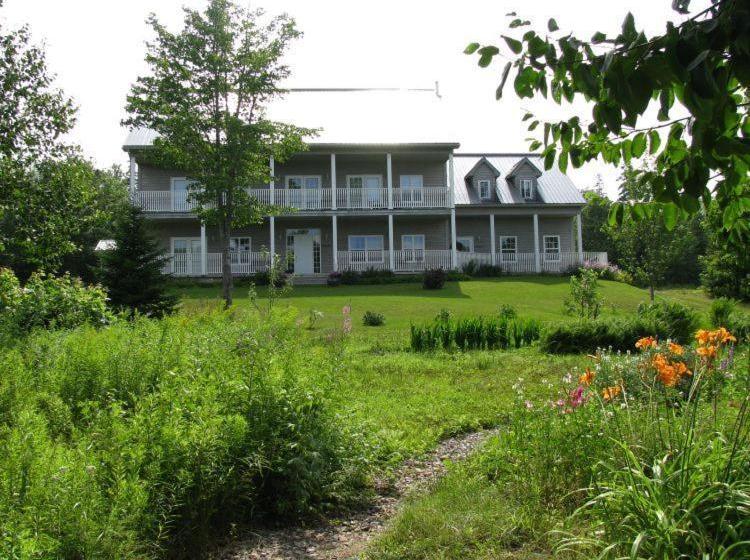 Общежитие Tulloch Inn & Gifts