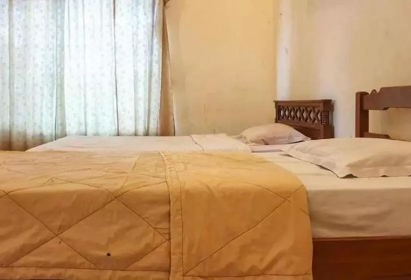 Hotelli Penginapan Sinar Harapan Near Gor Mastrip Probolinggo