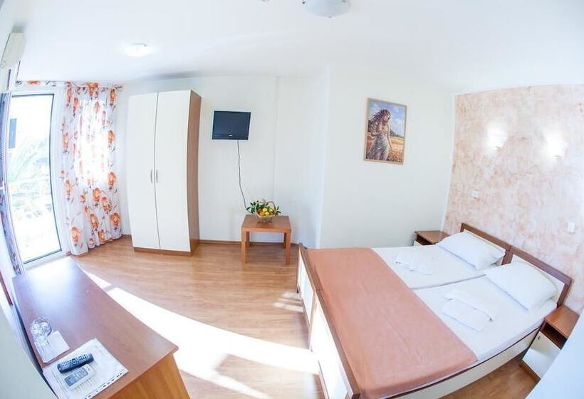 Pensiune Garni Hotel Bella