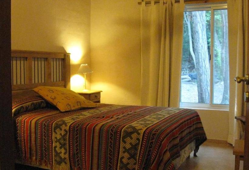 Hostel Manantial Hostería & Cabañas