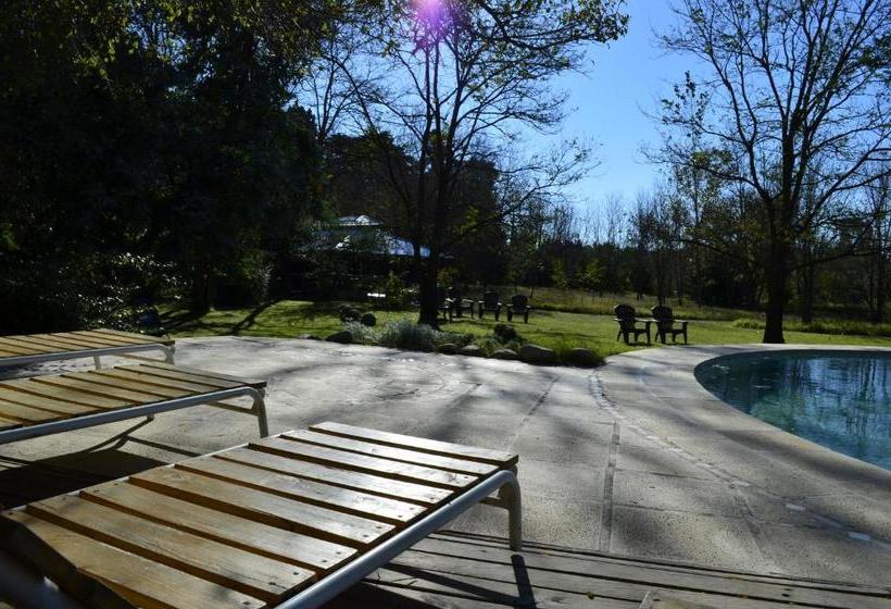 Hostel Manantial Hostería & Cabañas