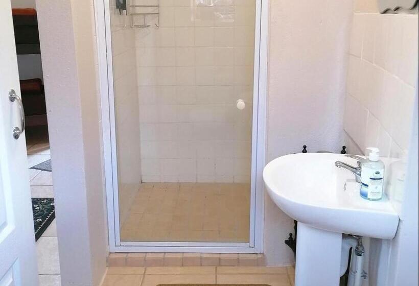 فندق Fairbairn Guest Farm