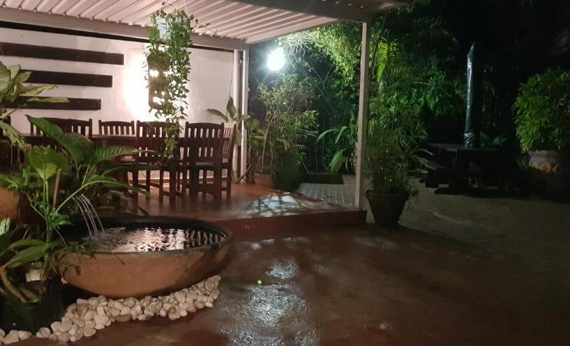 פנסיון African Ambience Guest House