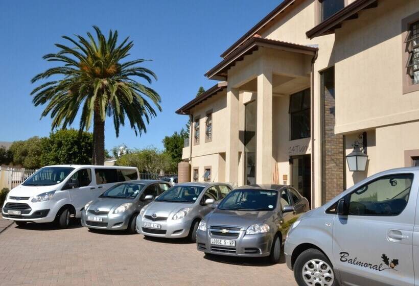 膳宿费 Balmoral Lodge