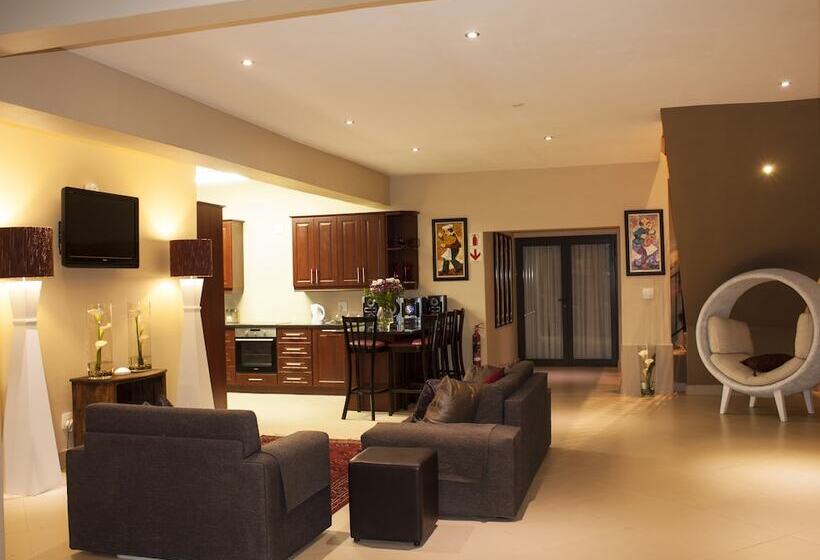 膳宿费 Balmoral Lodge