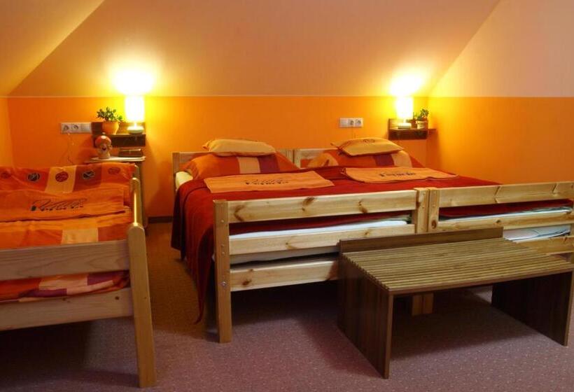 פנסיון La Villa Pergola