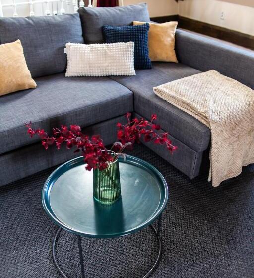 Panzió Orangerie By Kh