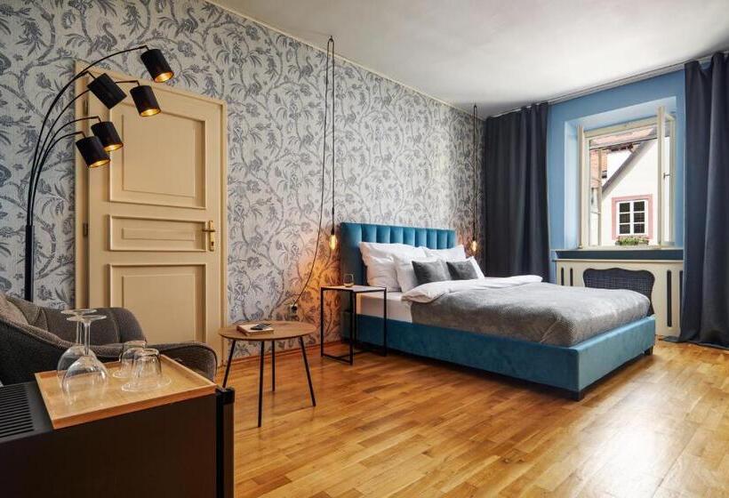 Panzió Orangerie By Kh