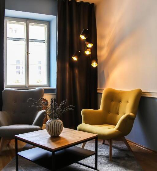 Panzió Orangerie By Kh