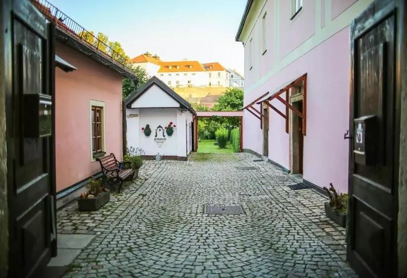 Majatalo Orangerie By Kh