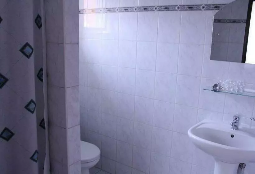 Majatalo Penzión Koras