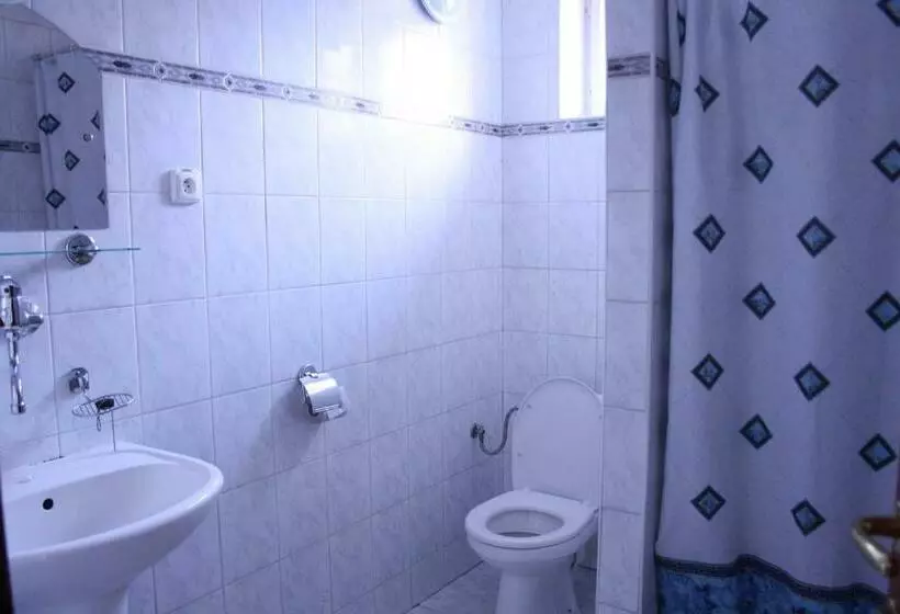 Majatalo Penzión Koras