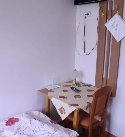 Majatalo Penzión Koras