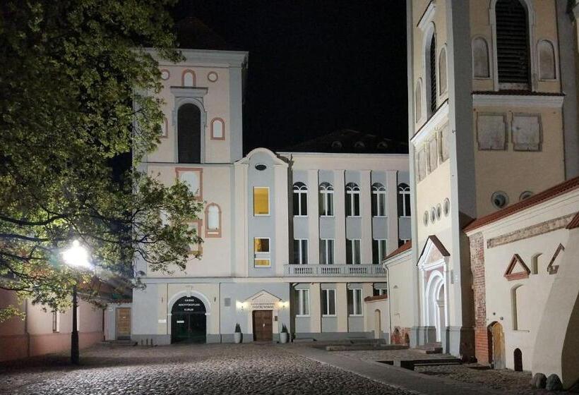 پانسیون Villa Kaunensis