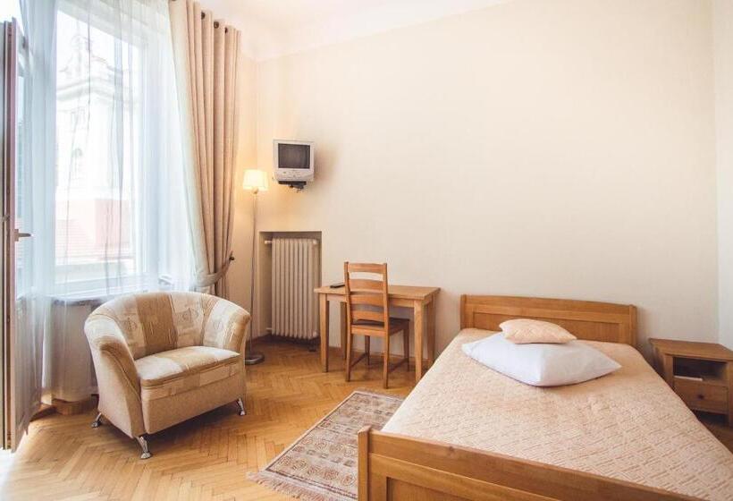 پانسیون Villa Kaunensis