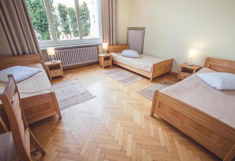 پانسیون Villa Kaunensis