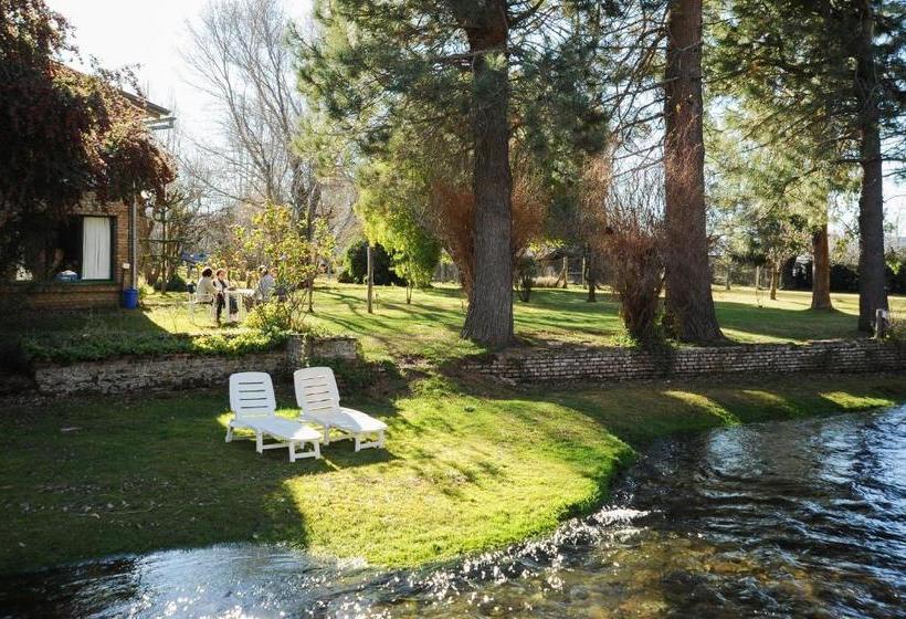 Albergue Hostería Chimehuin