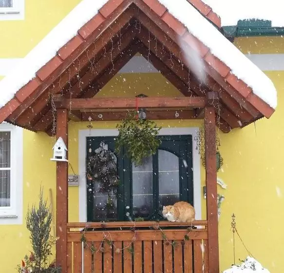 Aamiaismajoitus (B&B) Frühstückspension Krump