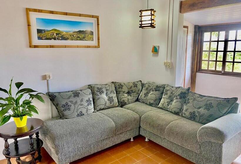 پانسیون Condomínio Aldeia Dos Anjosdo Rosa