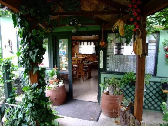ペンション Grill Garten Vendégház