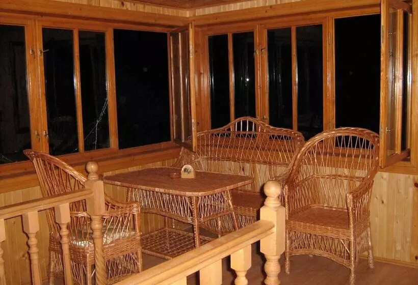 پانسیون Guest House Grunyk