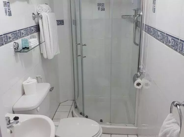 پانسیون Jim Mcgee's