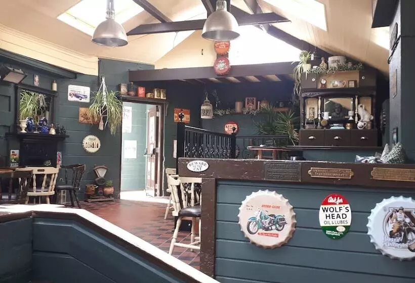 پانسیون Jim Mcgee's