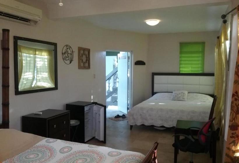 پانسیون Villa Marsana