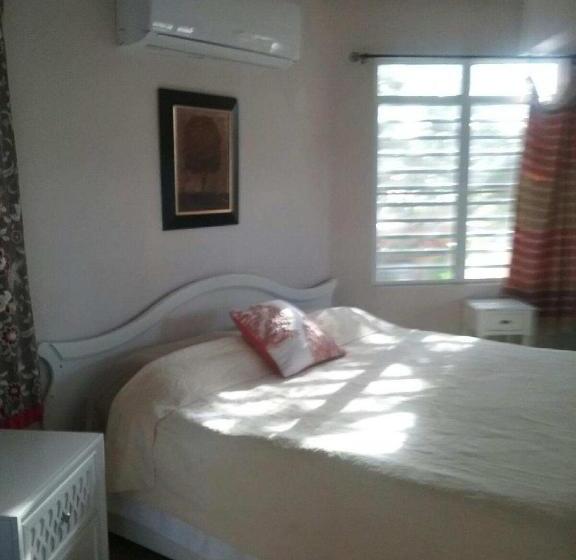 پانسیون Villa Marsana