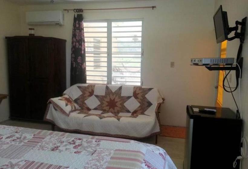 پانسیون Villa Marsana