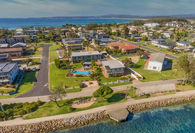 Lakeside Holiday Apartments Merimbula