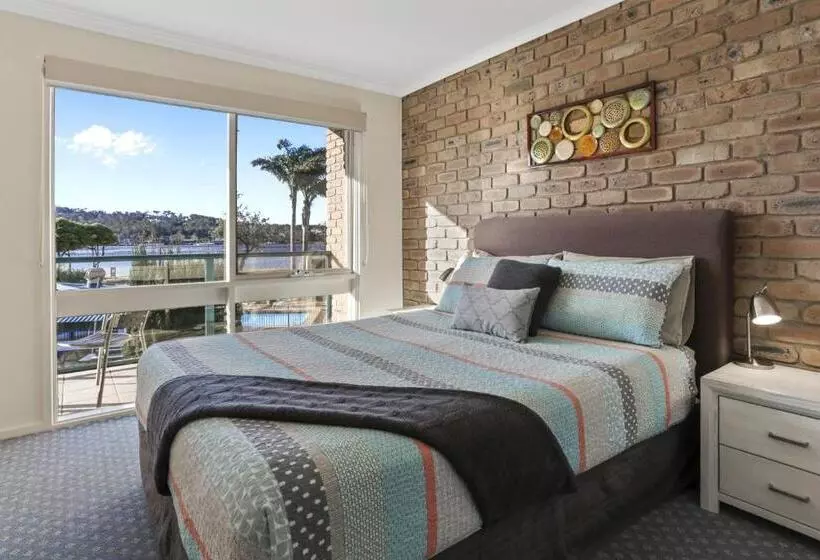 Lakeside Holiday Apartments Merimbula