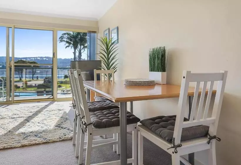 Lakeside Holiday Apartments Merimbula