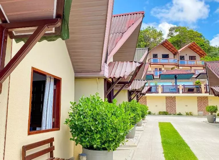 Majatalo Aruanã Chalés